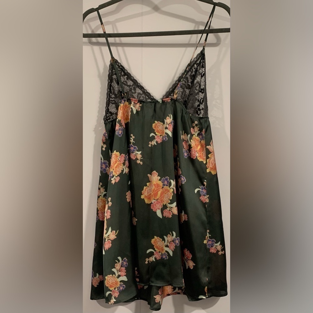 Excellent condition, Chelsea28 Nordstrom "Exotic Floral" Babydoll, Size Medium - Picture 4 of 8